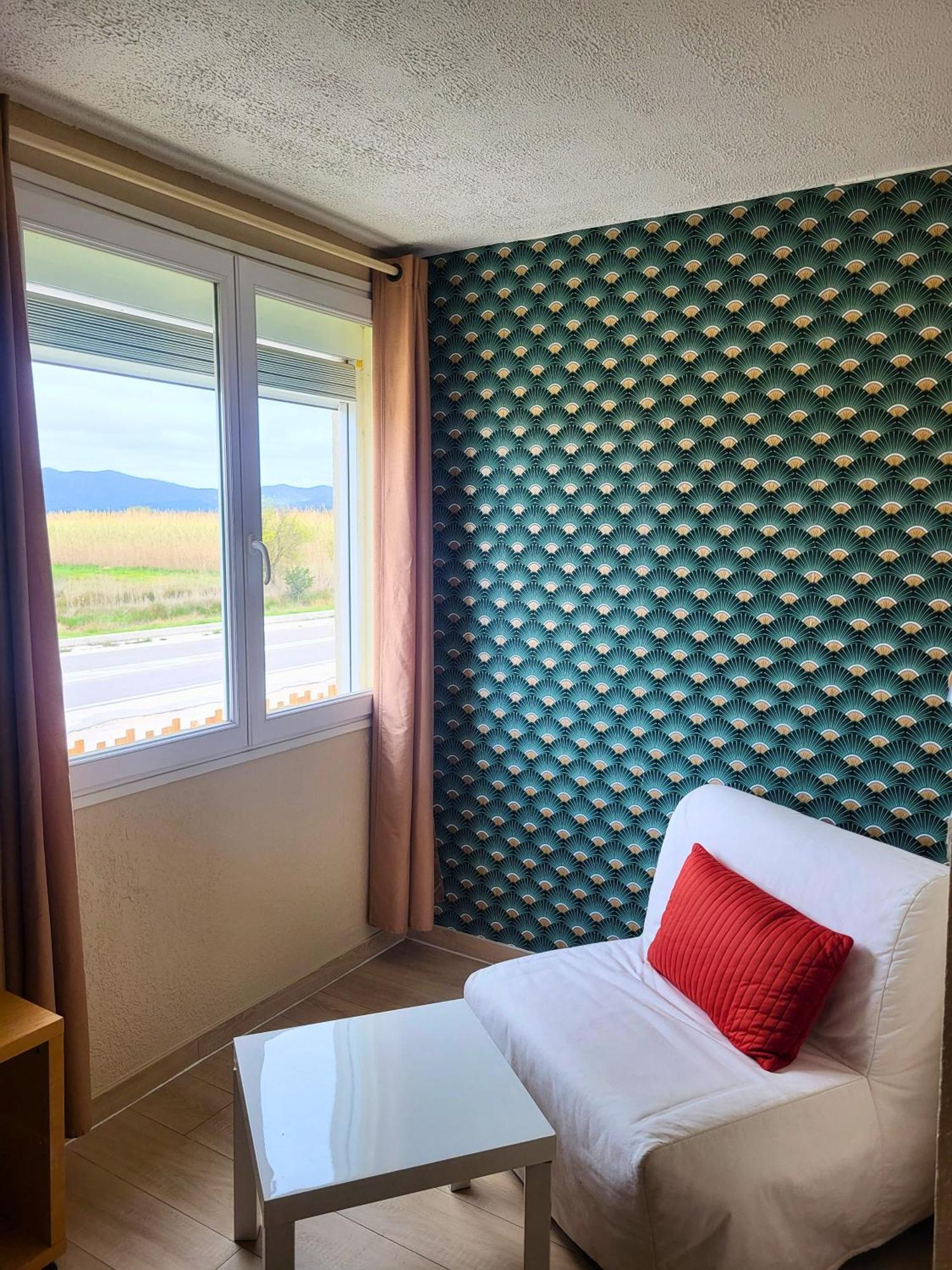 Hotel De La Mer Йер Экстерьер фото