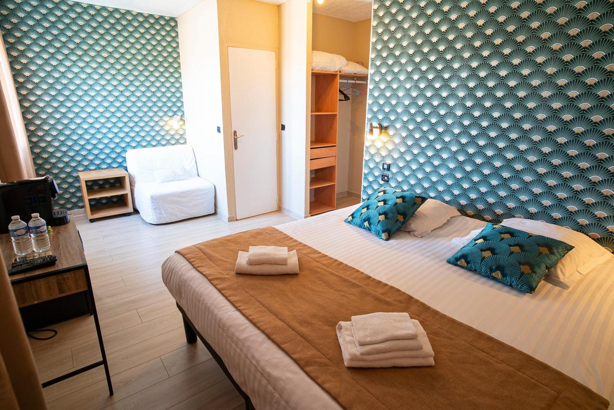 Hotel De La Mer Йер Экстерьер фото